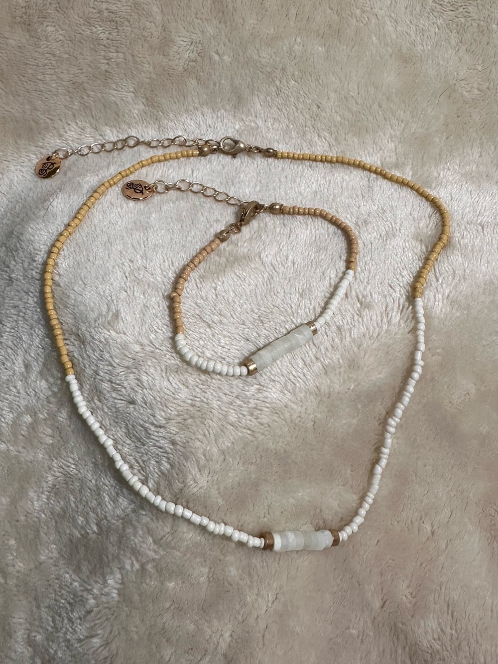 Plunder Delicate White and Beige Beaded Necklace and Bracelet Set